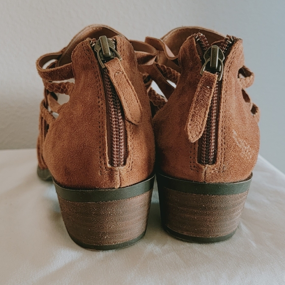 Caslon booties 8 and 7 new no box - Picture 2 of 4